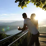 Berghof Hotell 3*