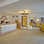 Hotell Berghof 3*