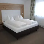Hotell Berghof 3*