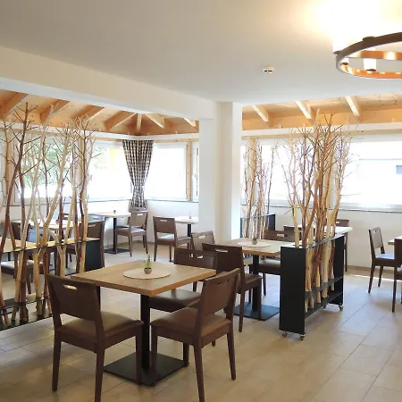 Berghof Hotel 3*