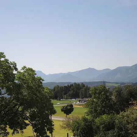 Berghof Hotel 3*