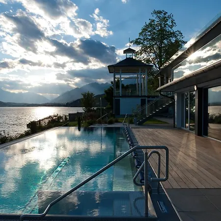 Hotel Berghof 3*